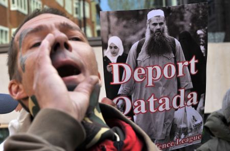 Ιορδανία: Αθώος ο ριζοσπάστης ισλαμιστής ιερωμένος Αμπού Κατάντα