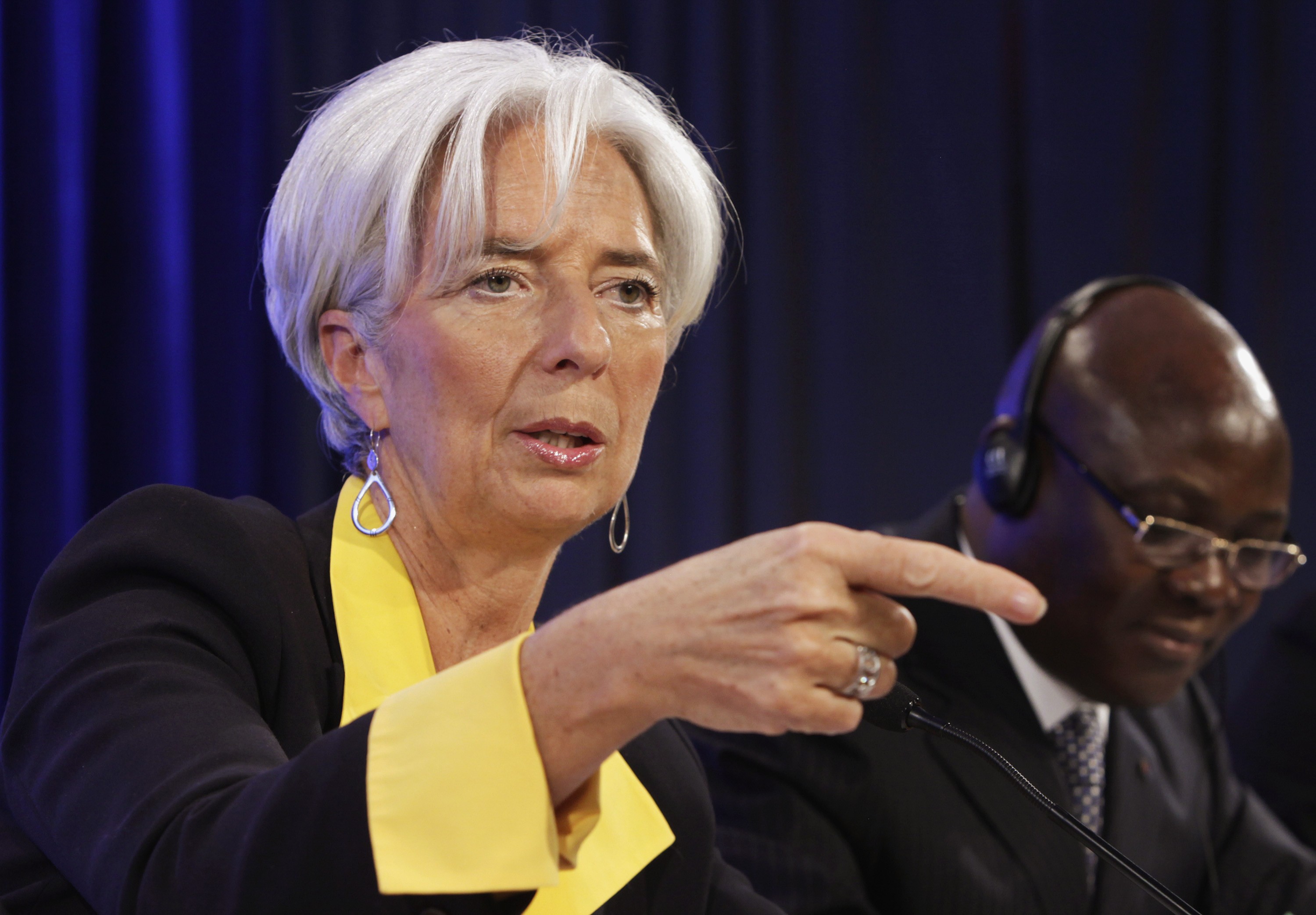 Υφεση πάνω από 5,5% «βλέπει» ανεπισήμως το ΔΝΤ στην Ελλάδα