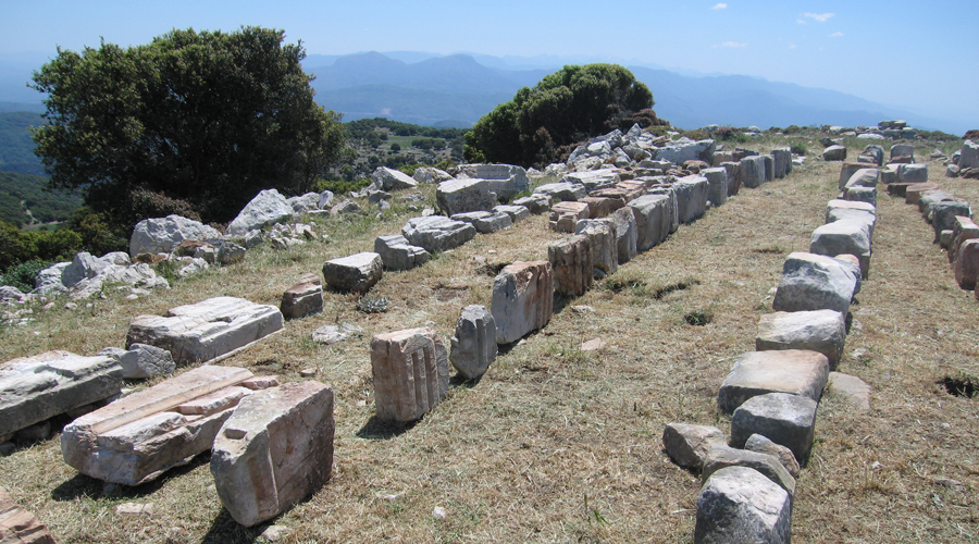 Αποκαλύφθηκε άγνωστος  αρχαίος  ναός  απέναντι από τον Επικούρειο