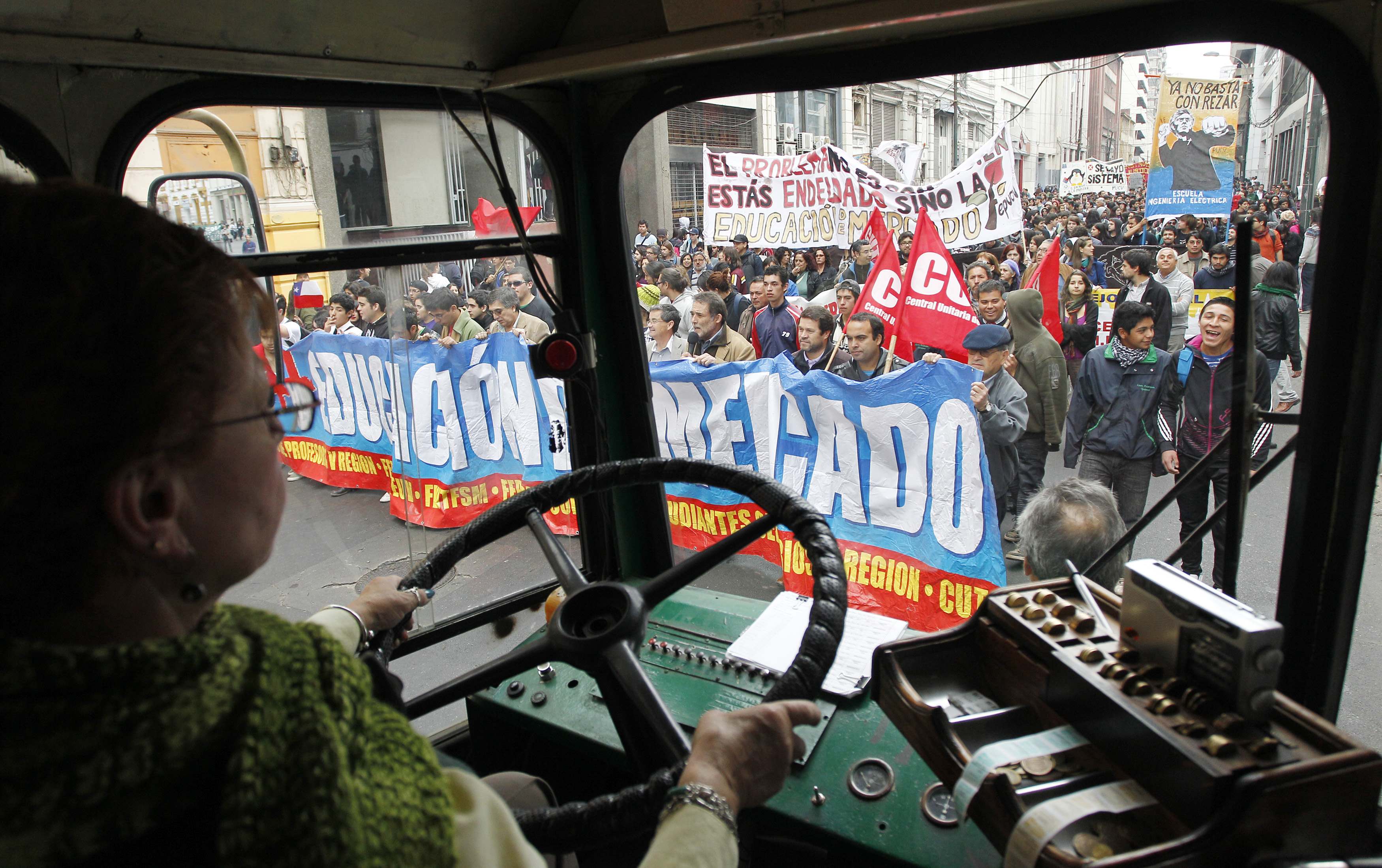 Χιλή: Στους δρόμους ξανά οι φοιτητές για μεταρρυθμίσεις στην παιδεία