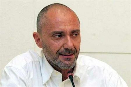 Απέσυρε την υποψηφιότητά του για τον Δήμο Αθηναίων ο Γ. Βαλλιανάτος