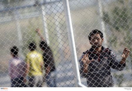 Συνάντηση στο δήμο Περάματος για το κέντρο προσφύγων στο Σχιστό