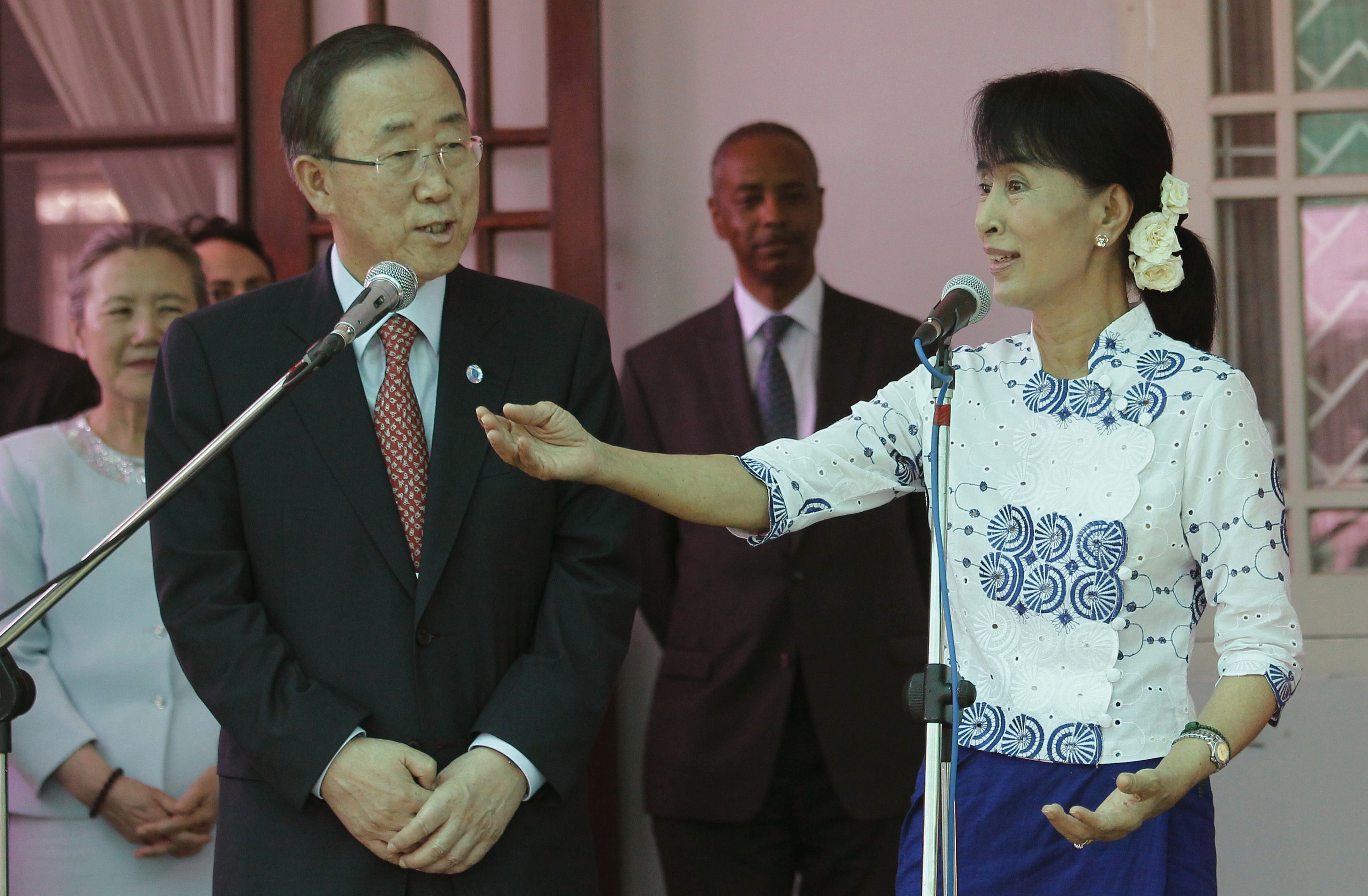 Μιανμάρ: Η Σούου Κίι συναντήθηκε για πρώτη φορά με τον ΓΓ του ΟΗΕ