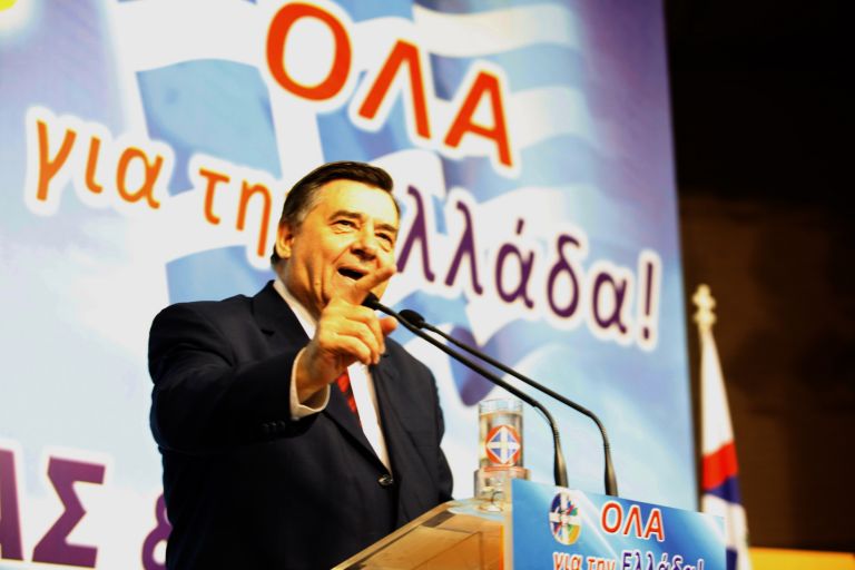 Καρατζαφέρης: «Εγγυώμαι τη σταθερότητα για την επόμενη ημέρα» | tovima.gr