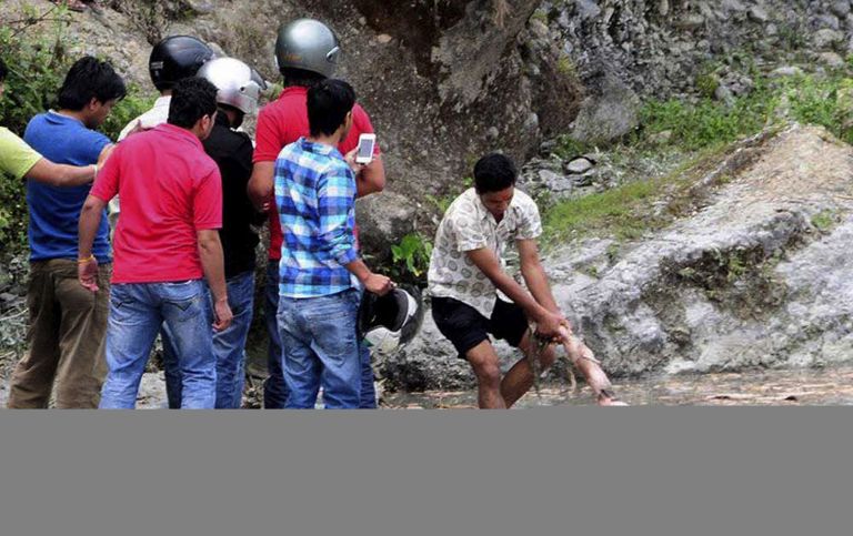 Νεπάλ: Για πάνω από 60 νεκρούς κάνει λόγο η αστυνομία | tovima.gr