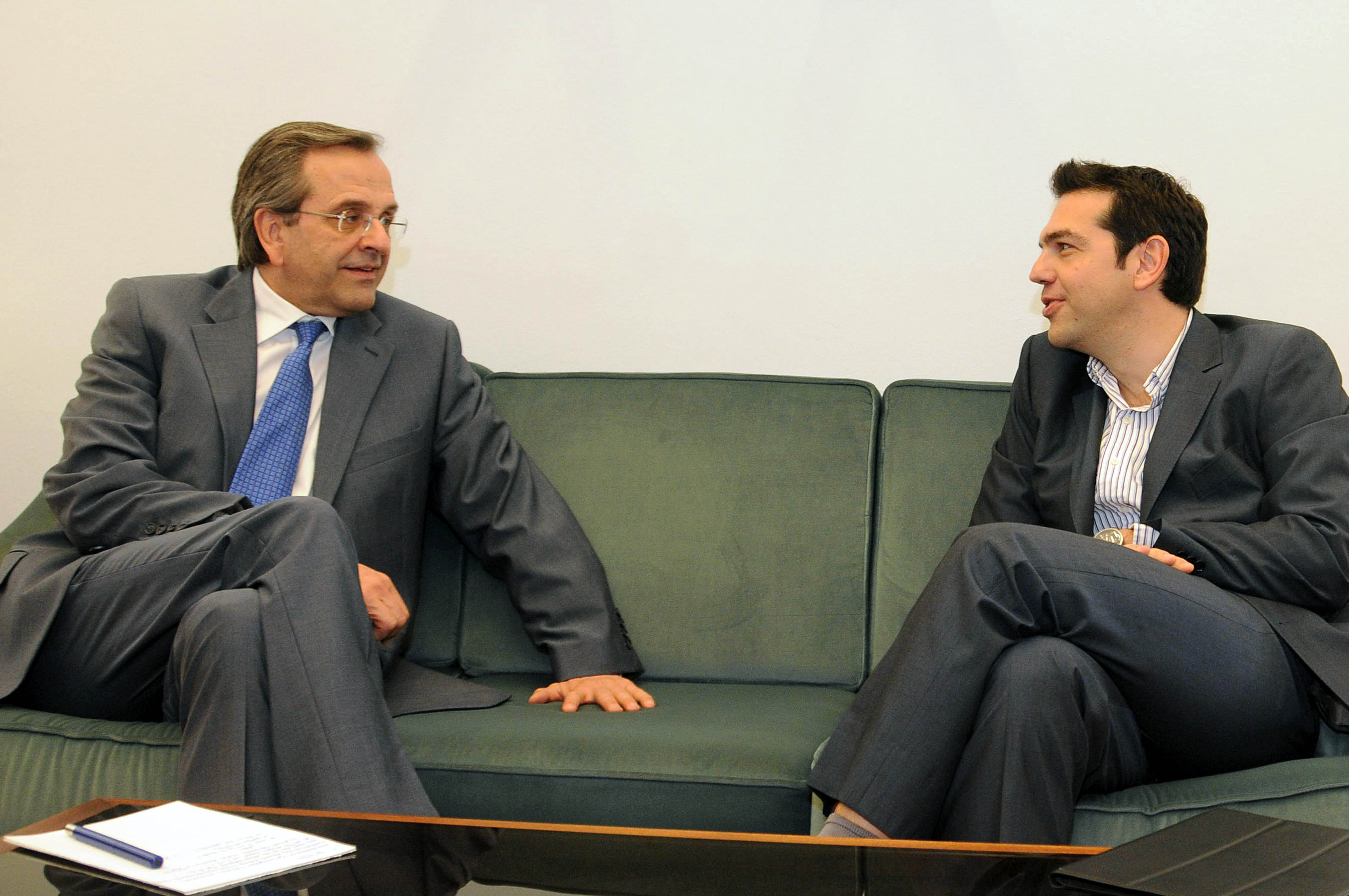 Τα πρώτα προεκλογικά τηλεοπτικά σποτ ΝΔ και ΣΥΡΙΖΑ