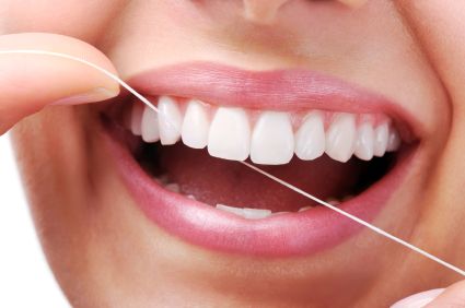 Υπερτιμημένο το οδοντικό νήμα;