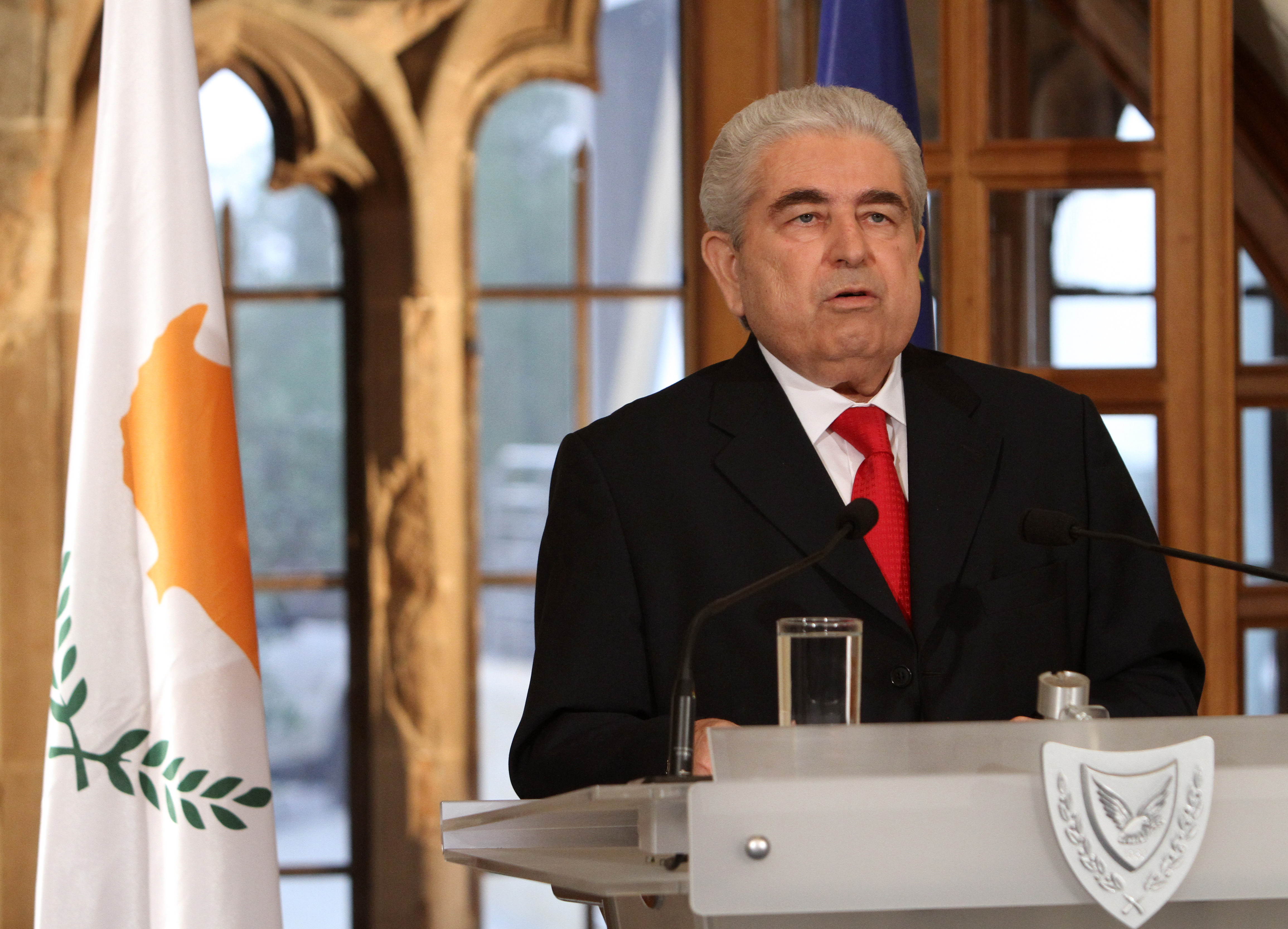 Κύπρος: Συναίνεση των κομμάτων για τα μέτρα προσδοκά ο Δ.Χριστόφιας