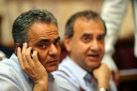 Σε βάθος χρόνου οι αλλαγές σε μισθούς και ασφάλιση