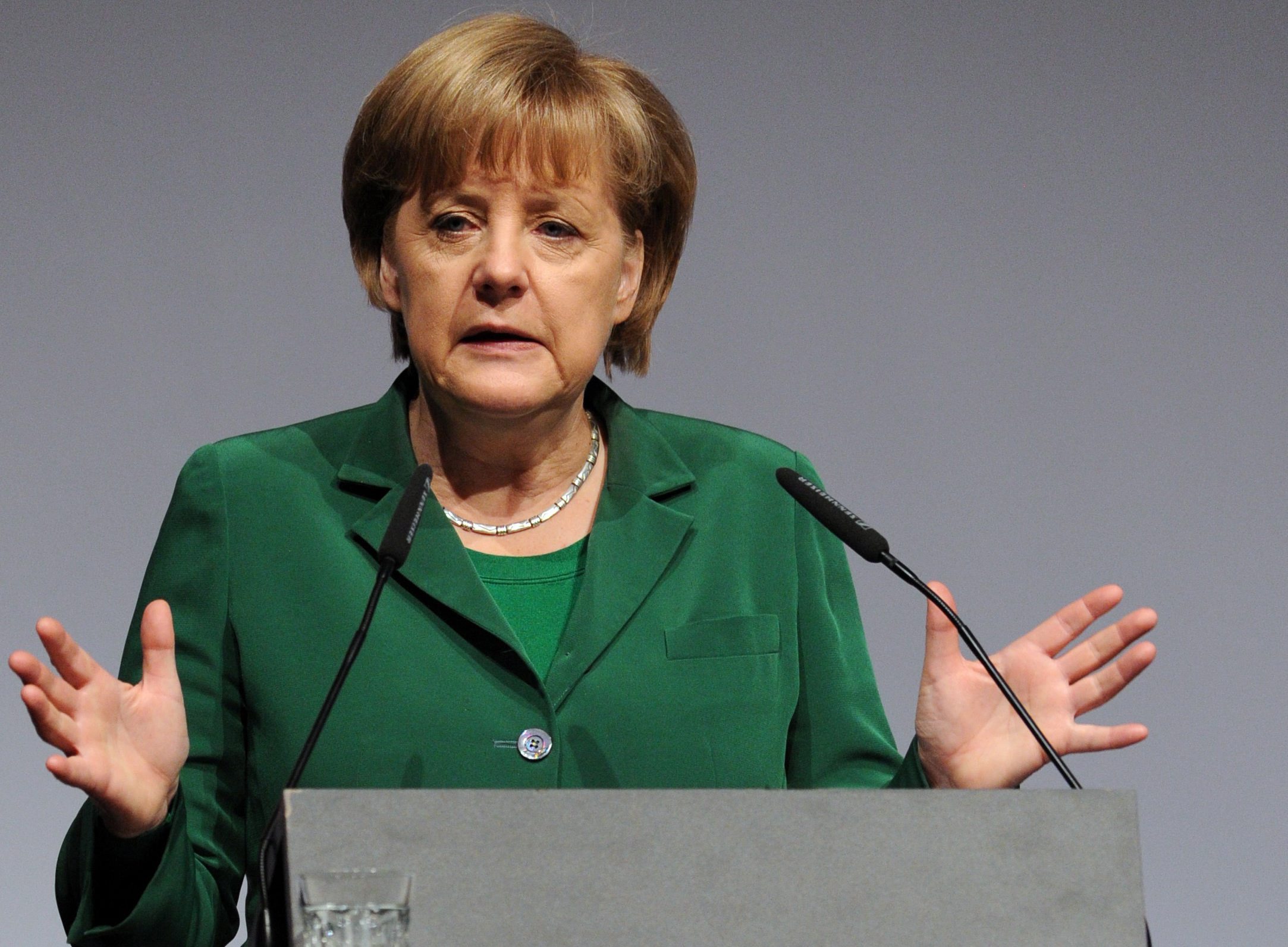 Επιμένει η Προεδρία για την πρόταση της Μέρκελ για δημοψήφισμα παραμονής στο ευρώ