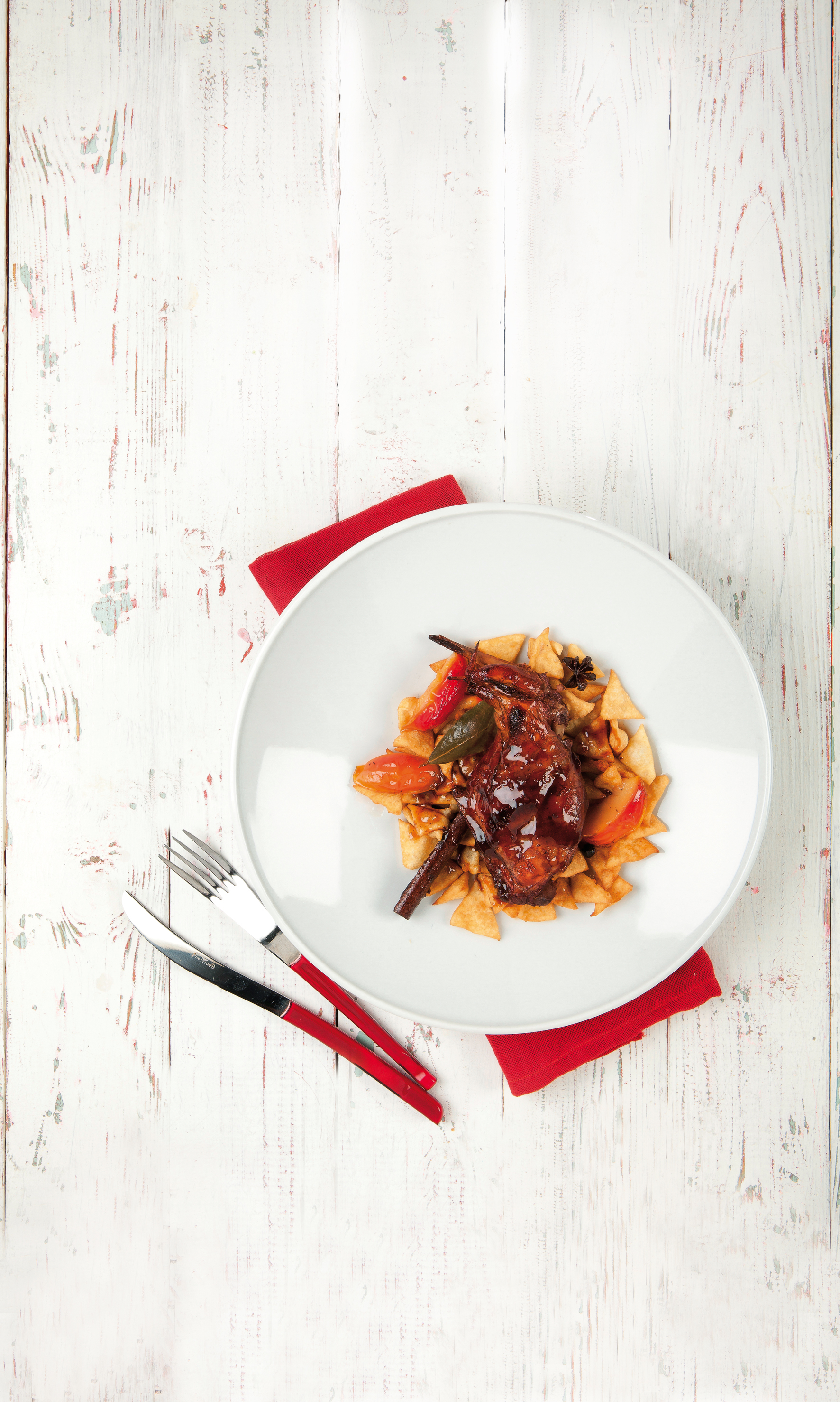 Κουνέλι µε βανίλιες σε τηγανητές χυλοπίτες