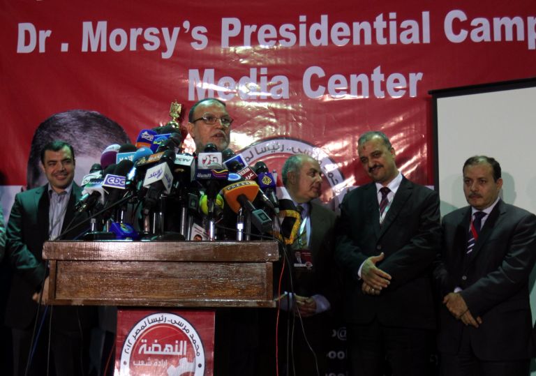Αίγυπτος: Οι Αδελφοί Μουσουλμάνοι διεκδικούν το προβάδισμα στις εκλογές | tovima.gr