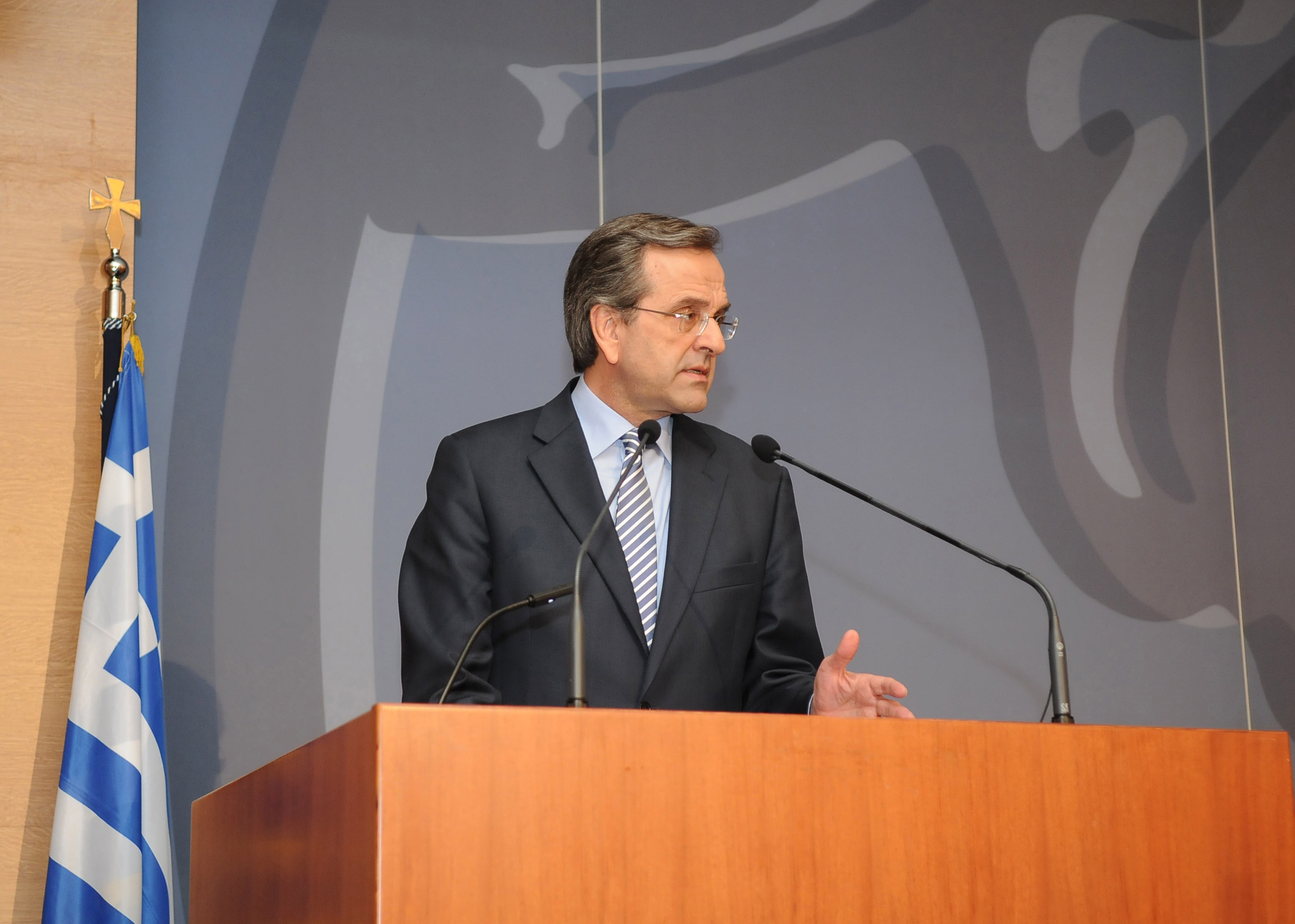 Σαμαράς: Δεν κλείνουμε την ΕΡΤ, αντίθετα θα αποκτήσουμε την πραγματική