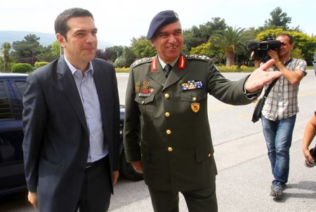 Κύριε Πρωθυπουργέ, είμαι ο αρχηγός ΓΕΕΘΑ και έχω ένα μήνυμα για εσάς