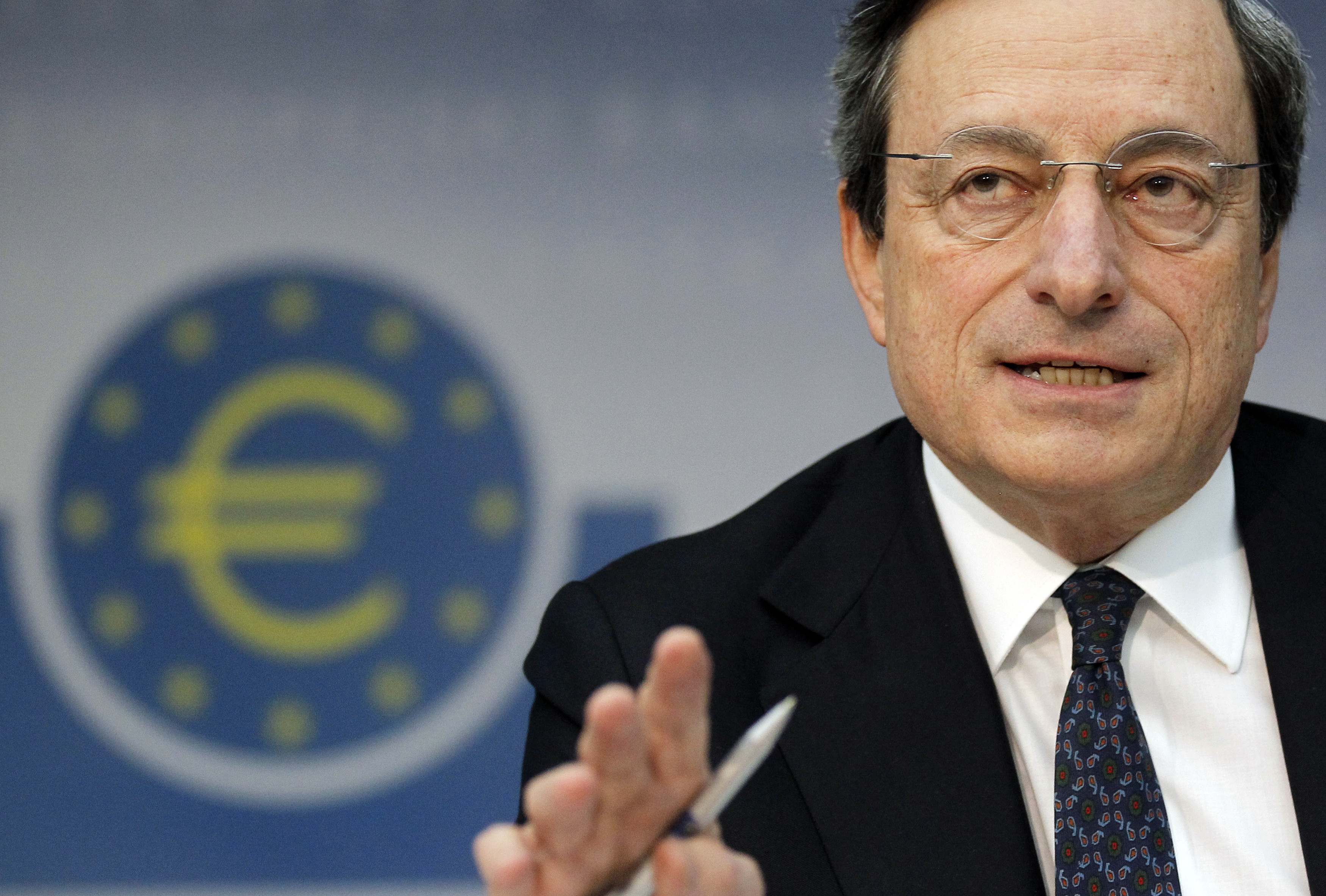 Μ. Ντράγκι: «Θα κάνουμε ό,τι χρειάζεται για την ενίσχυση του ευρώ»