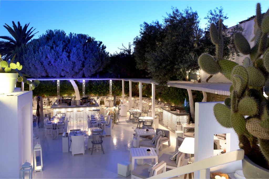 To Interni φέρνει το καλοκαίρι