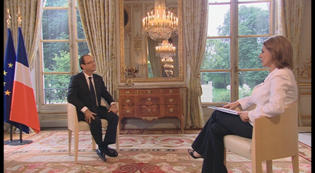 Ολάντ: «Σεβαστείτε τις δεσμεύσεις για να αλλάξουμε το πρόγραμμα»
