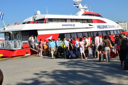 Μεγάλη ταλαιπωρία για δεκάδες επιβάτες στις Σπέτσες