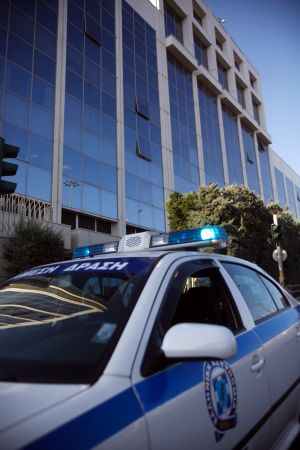 Χειροβομβίδα έξω από τα γραφεία του Σκάι και της Καθημερινής