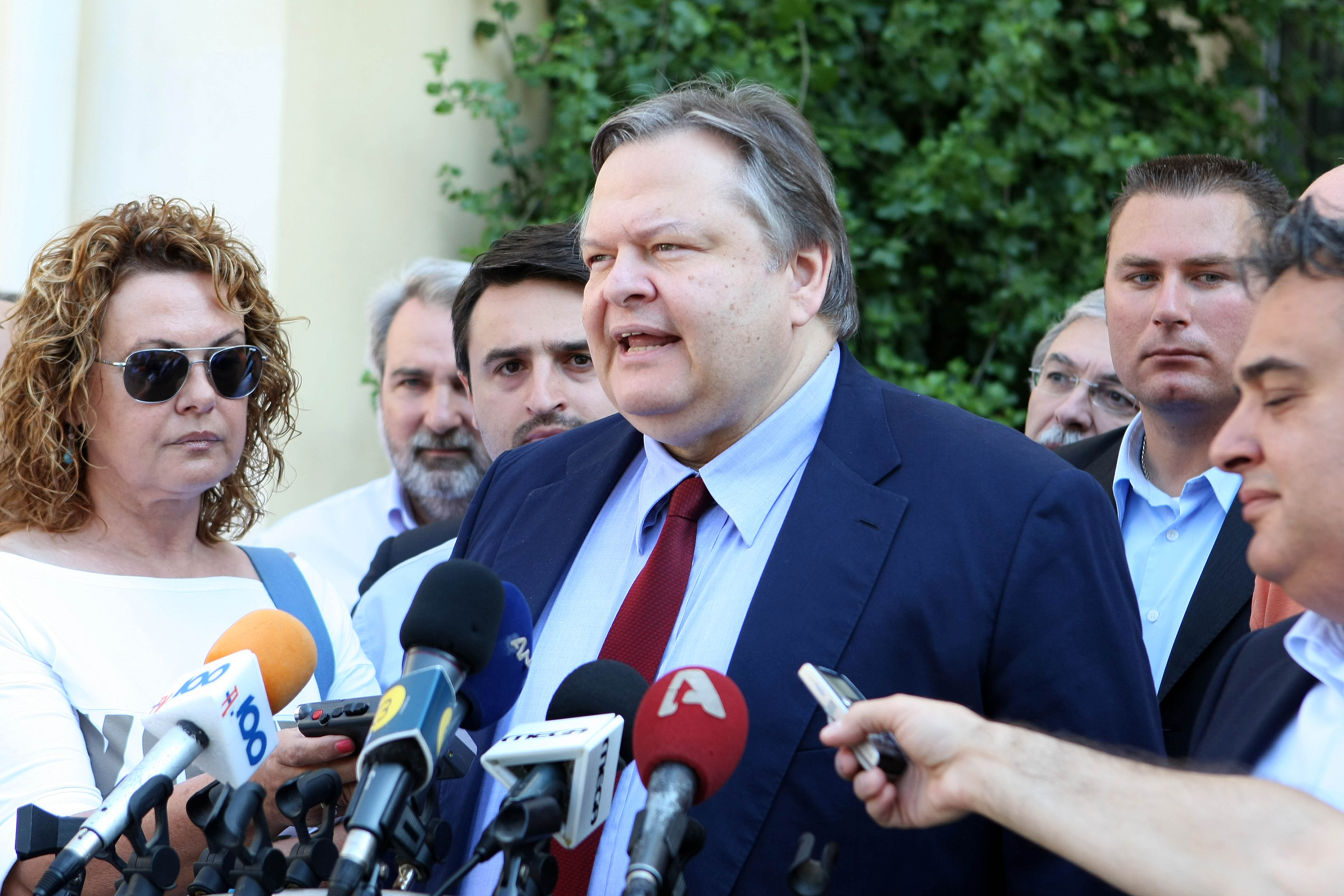 Το ΠαΣοΚ θα επιμείνει σε κυβέρνηση συνευθύνης με τον ΣΥΡΙΖΑ