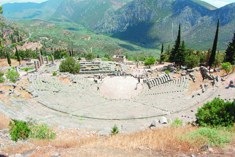 Δελφοί: Ματαιώθηκε η συναυλία στο αρχαίο θέατρο λόγω νεροποντής | tovima.gr