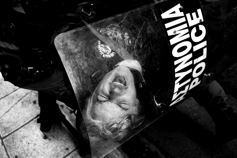 Πώς η κρίση ξύπνησε το μίσος | tovima.gr