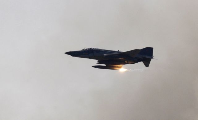 Αγκυρα: «Το αεροσκάφος που καταρρίφθηκε είχε παραβιάσει τον εναέριο χώρο της Συρίας»