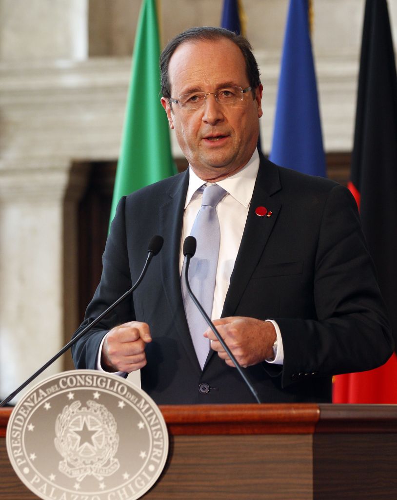 Αύξησε τον κατώτερο μισθό, όπως είχε δεσμευτεί, ο Φρανσουά Ολάντ