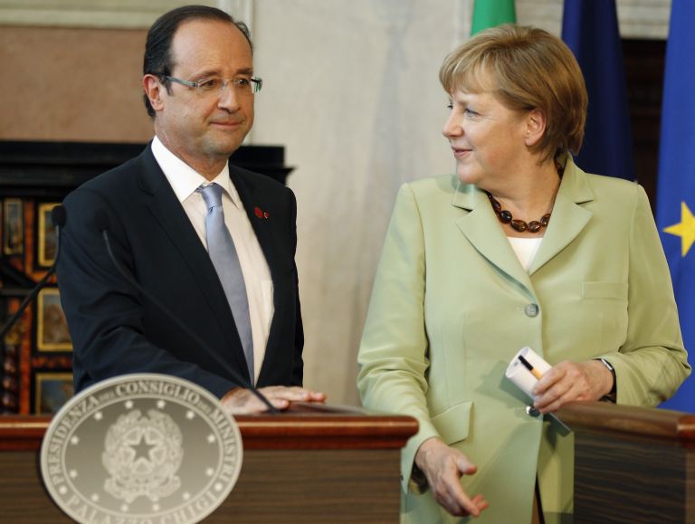 Μέρκελ-Ολάντ: Θα κάνουν τα πάντα για να προστατέψουν την Ευρωζώνη | tovima.gr