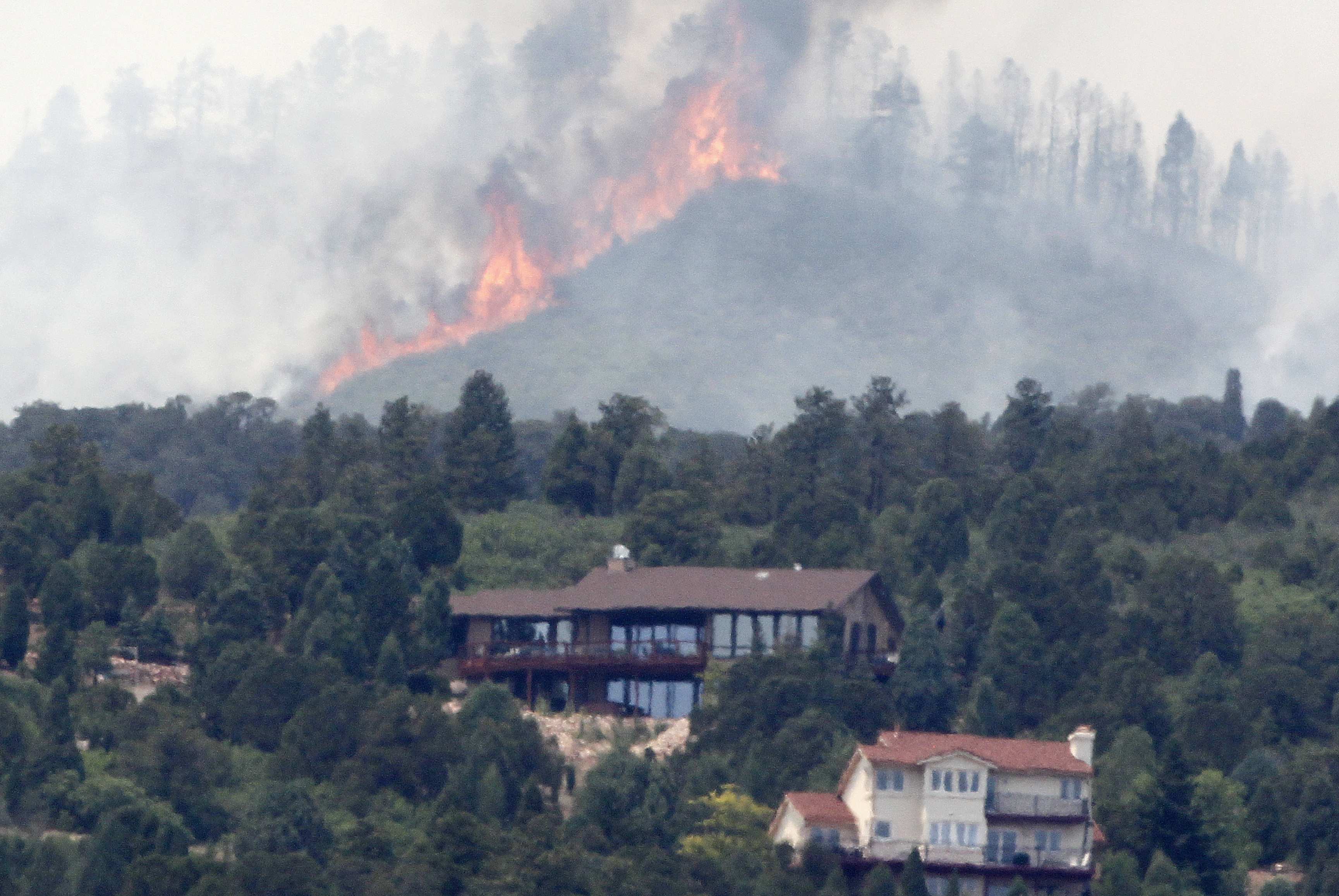 ΗΠΑ: Μεγάλες πυρκαγιές στο Κολοράντο – Εκκενώθηκαν 1.000 σπίτια
