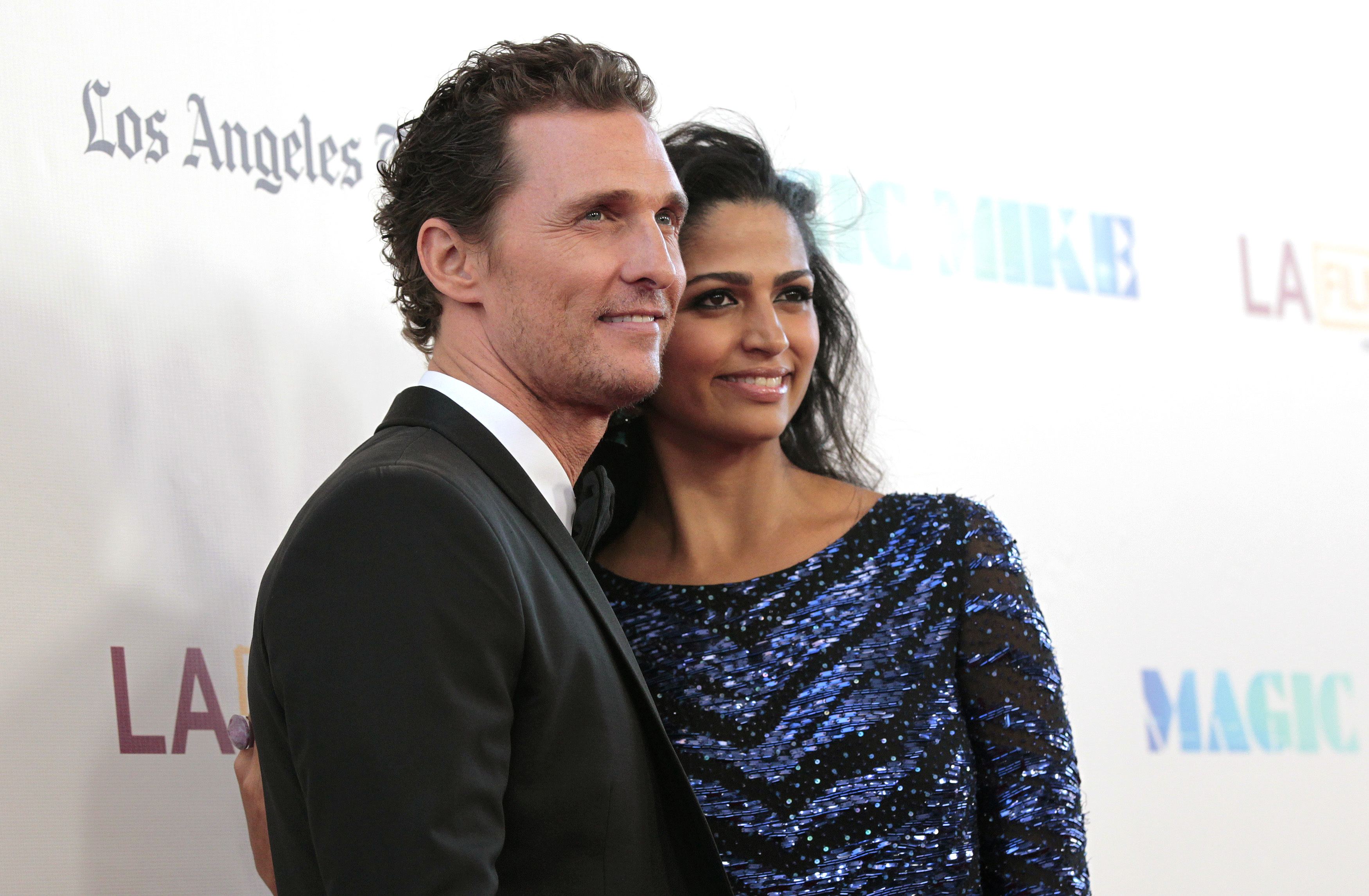 Το τρίτο του παιδί περιμένει ο Μάθιου Μακόναχι