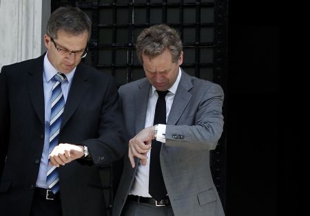 Eurobank: Στενεύουν τα χρονικά περιθώρια για συμφωνία με την τρόικα