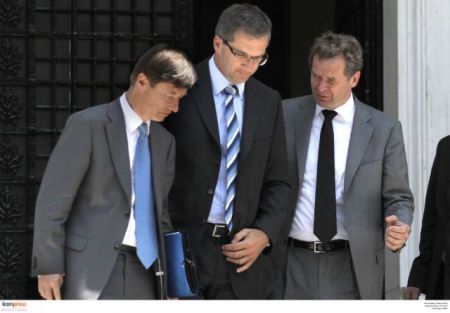 Troika reviews Greek figures of primary surplus