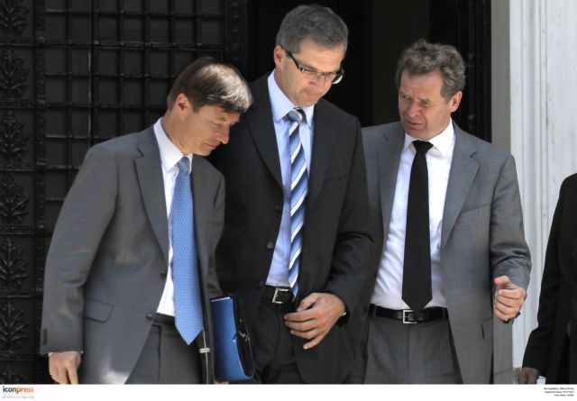 Troika reviews Greek figures of primary surplus