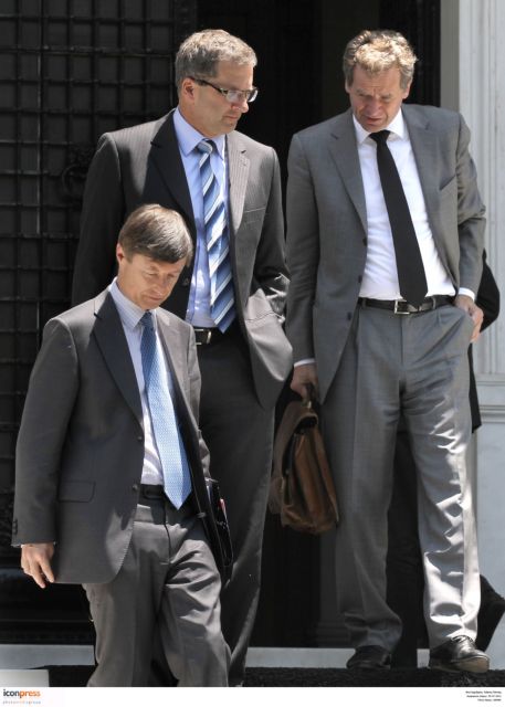 Να «τελειώνουμε» με την τρόικα