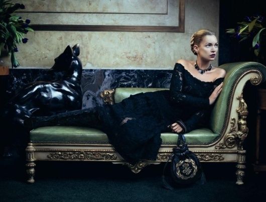 Η Kate Moss με Salvatore Ferragamo | tovima.gr