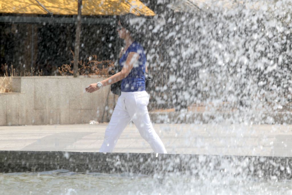 Έρχεται μίνι καύσωνας – Στους 40 βαθμούς ο υδράργυρος την Τρίτη
