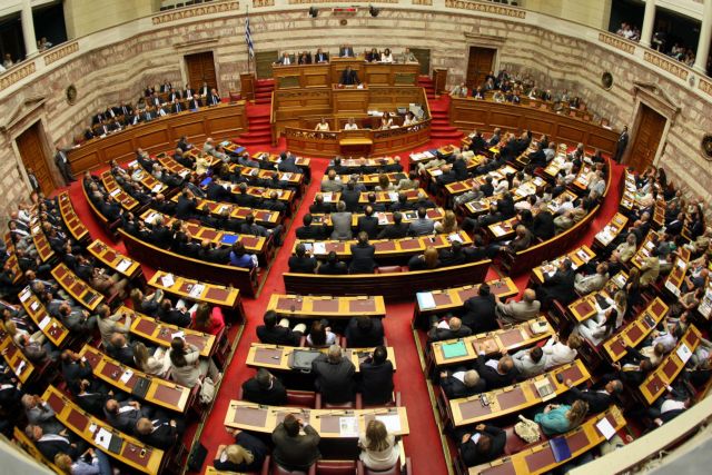 Νέες εποχές: Νέο Σύνταγμα αλλά με παλιά υλικά;