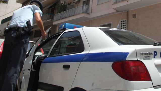 Bomb planted in the car of a Korydallos prison guard | tovima.gr