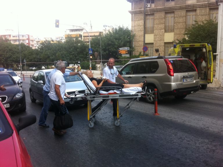 Ενοπλη ληστεία με τραυματισμό στο Ταχυδρομικό Ταμιευτήριο Ν. Σμύρνης | tovima.gr