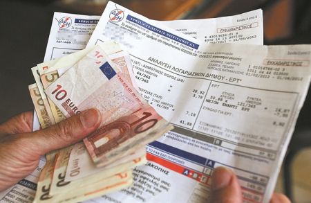 Διψήφιες αυξήσεις στα τιμολόγια της ΔΕΗ