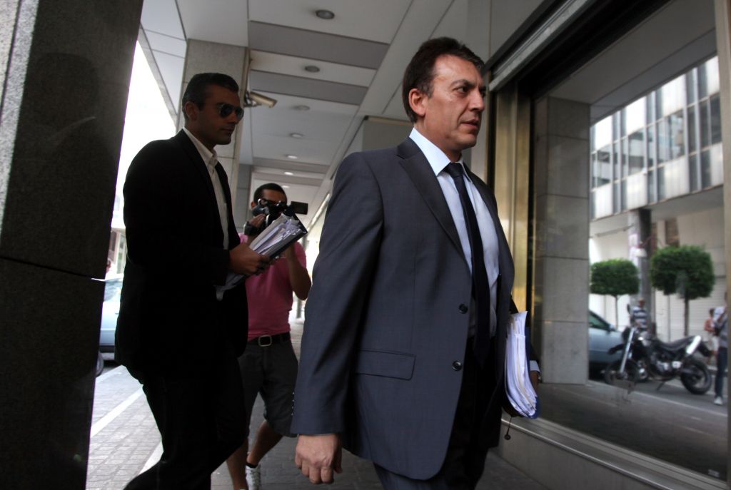 Τρόικα: Μειώσεις αποζημιώσεων, μισθών στον ιδιωτικό τομέα