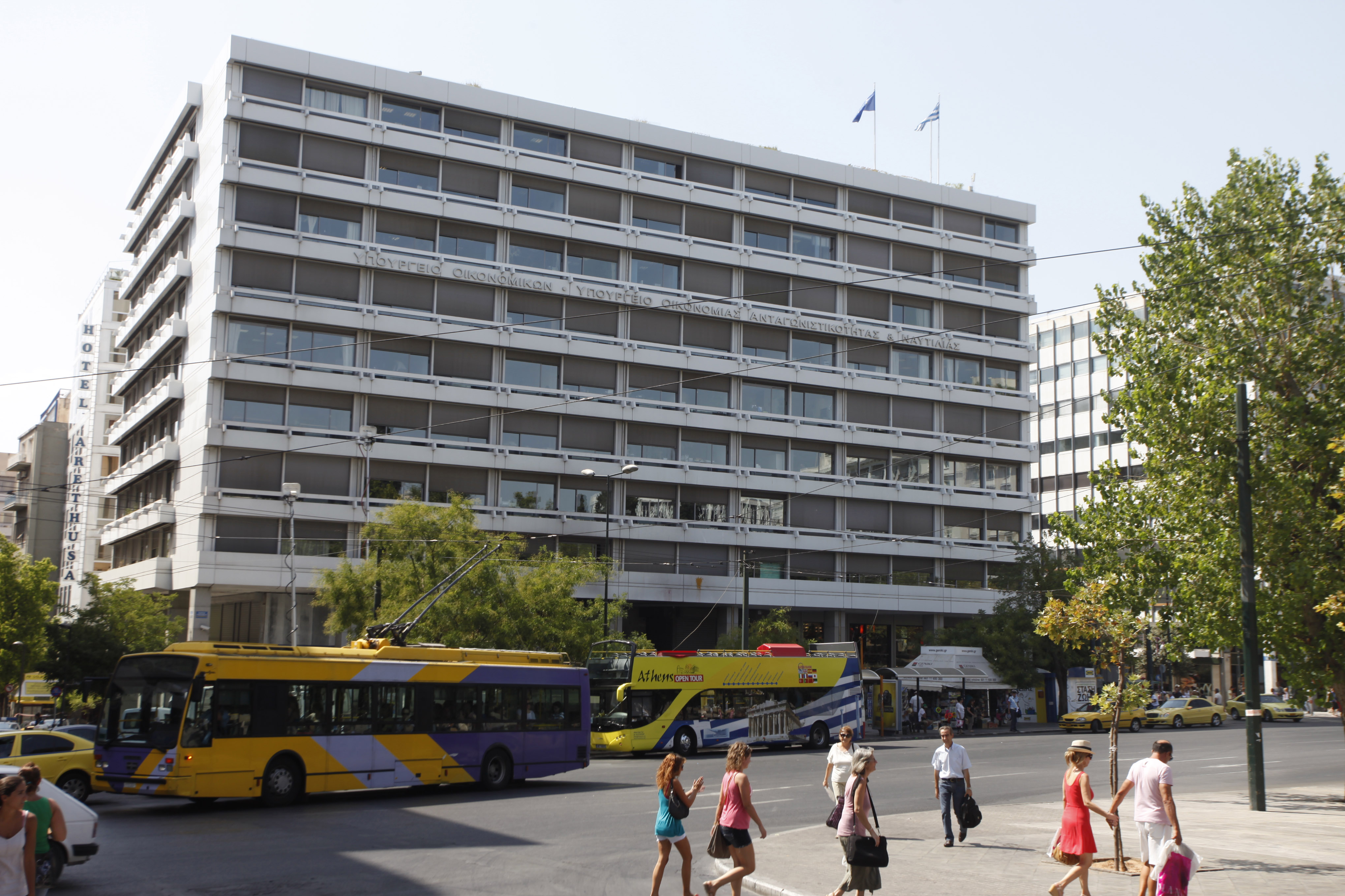 FT: Ο ελληνικός προϋπολογισμός «υπό διεθνή έλεγχο»