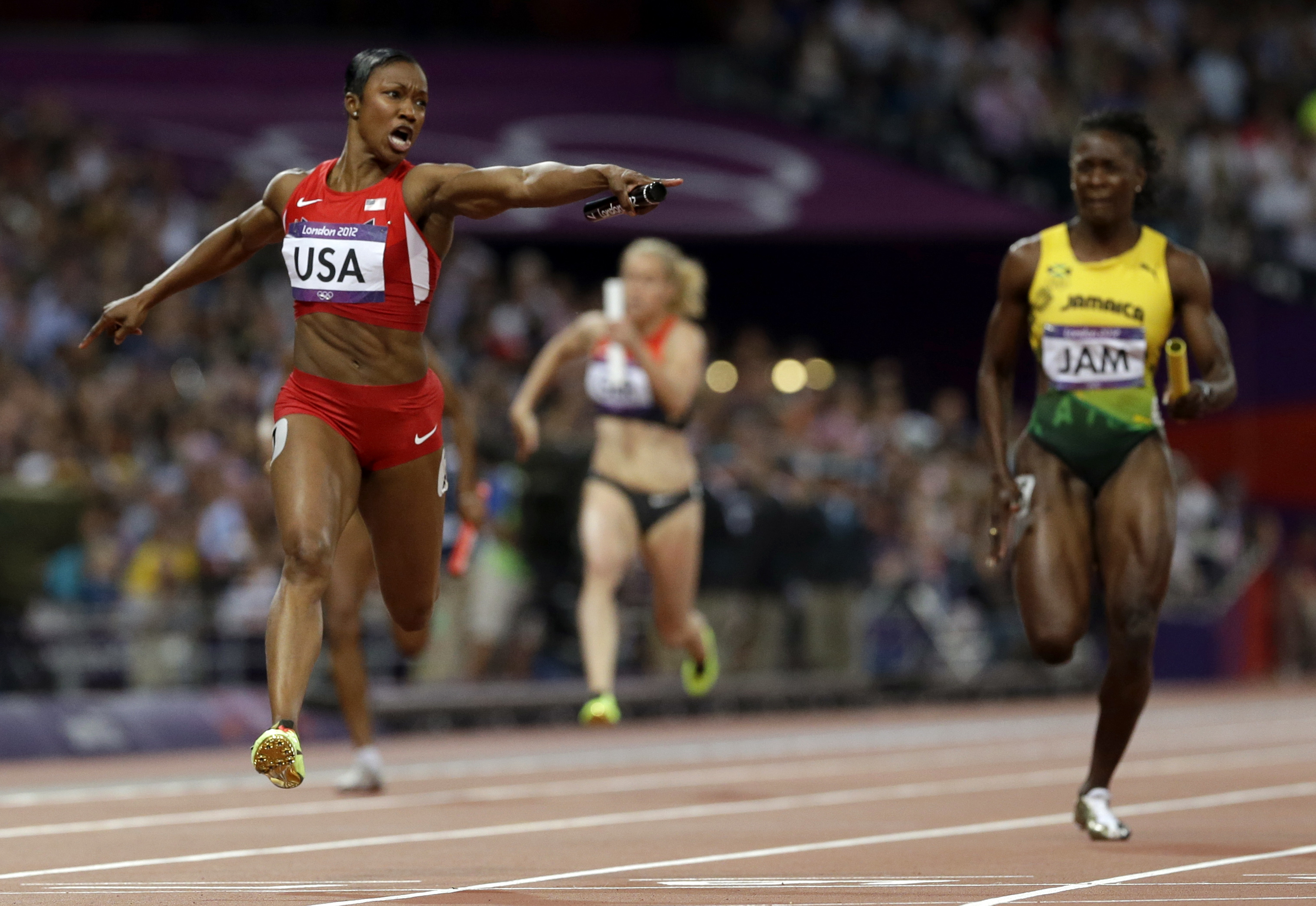 Χρυσό στα 4×100 γυναικών στις ΗΠΑ με νέο παγκόσμιο ρεκόρ