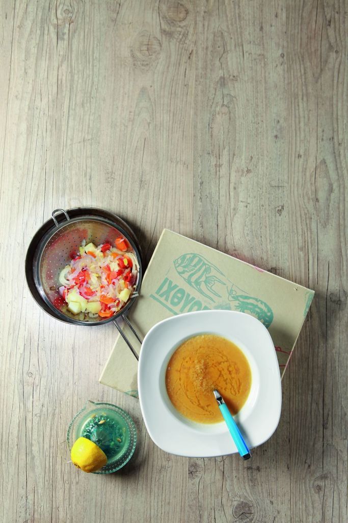 Ψαρόσουπα με τραχανά και λαχανικά