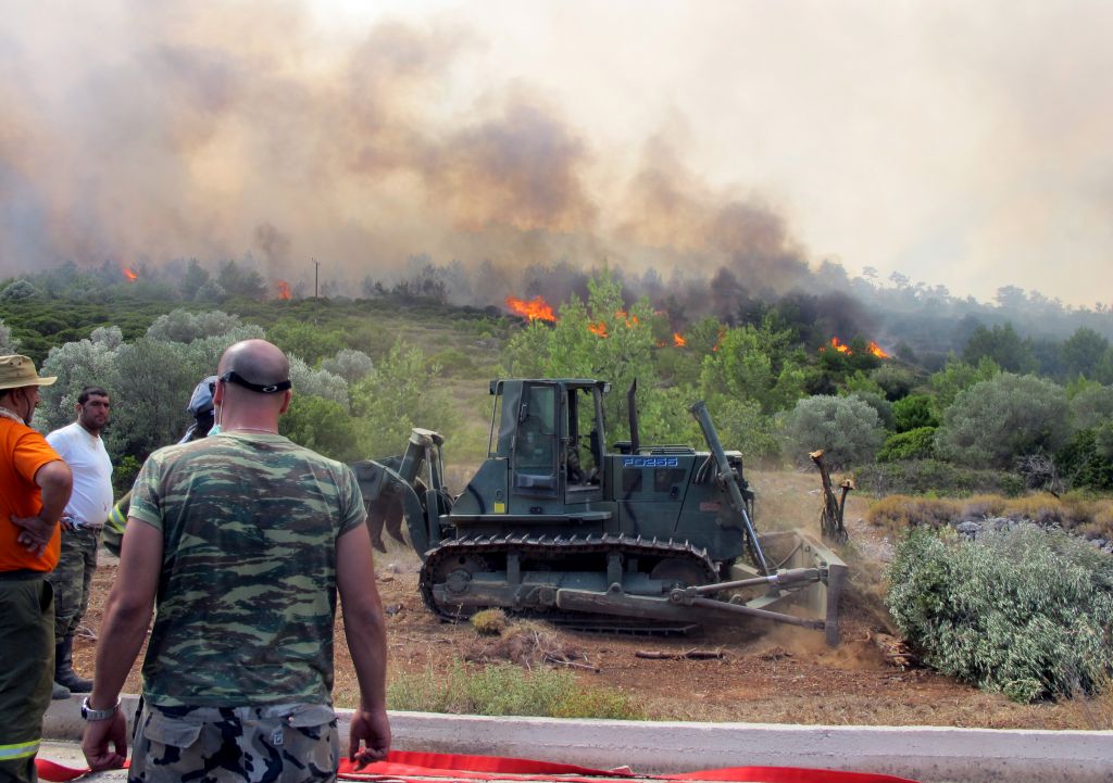 Αντιπυρική προστασία με 5.000 προσλήψεις σε δασαρχεία
