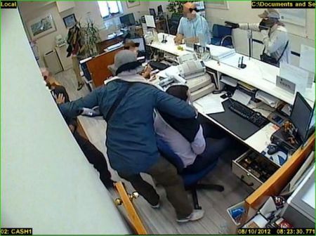 Η ΕΛ.ΑΣ. συνδέει 4 αιματηρές επιθέσεις με την ίδια ομάδα τρομοκρατών