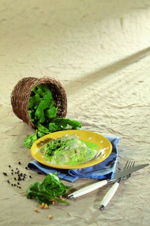 Ραβιόλια με σπανάκι, ρικότα και πέστο ρόκας