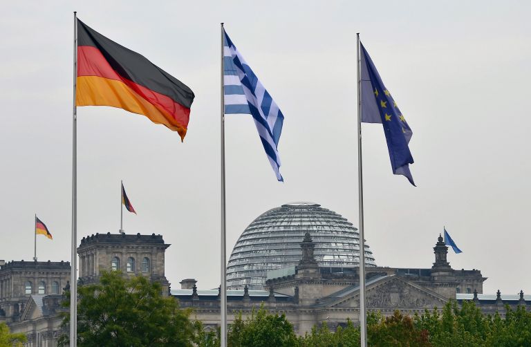 Γερμανός οικονομολόγος: Να διαλυθούν οι ελληνικές τράπεζες | tovima.gr
