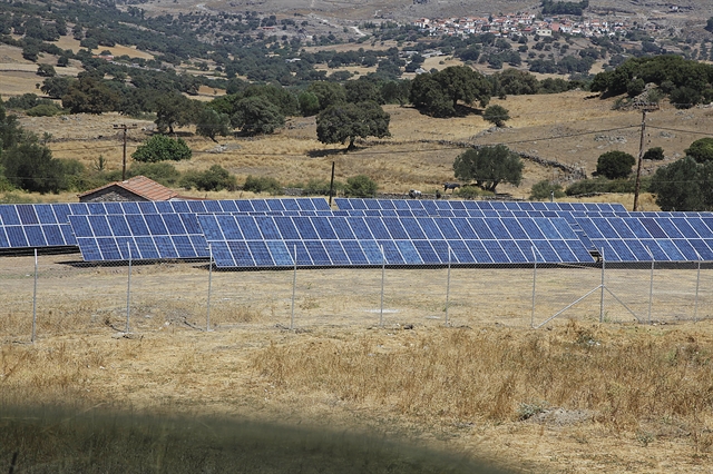 Οι αγρότες της Θεσσαλίας επενδύουν σε πράσινη ενέργεια